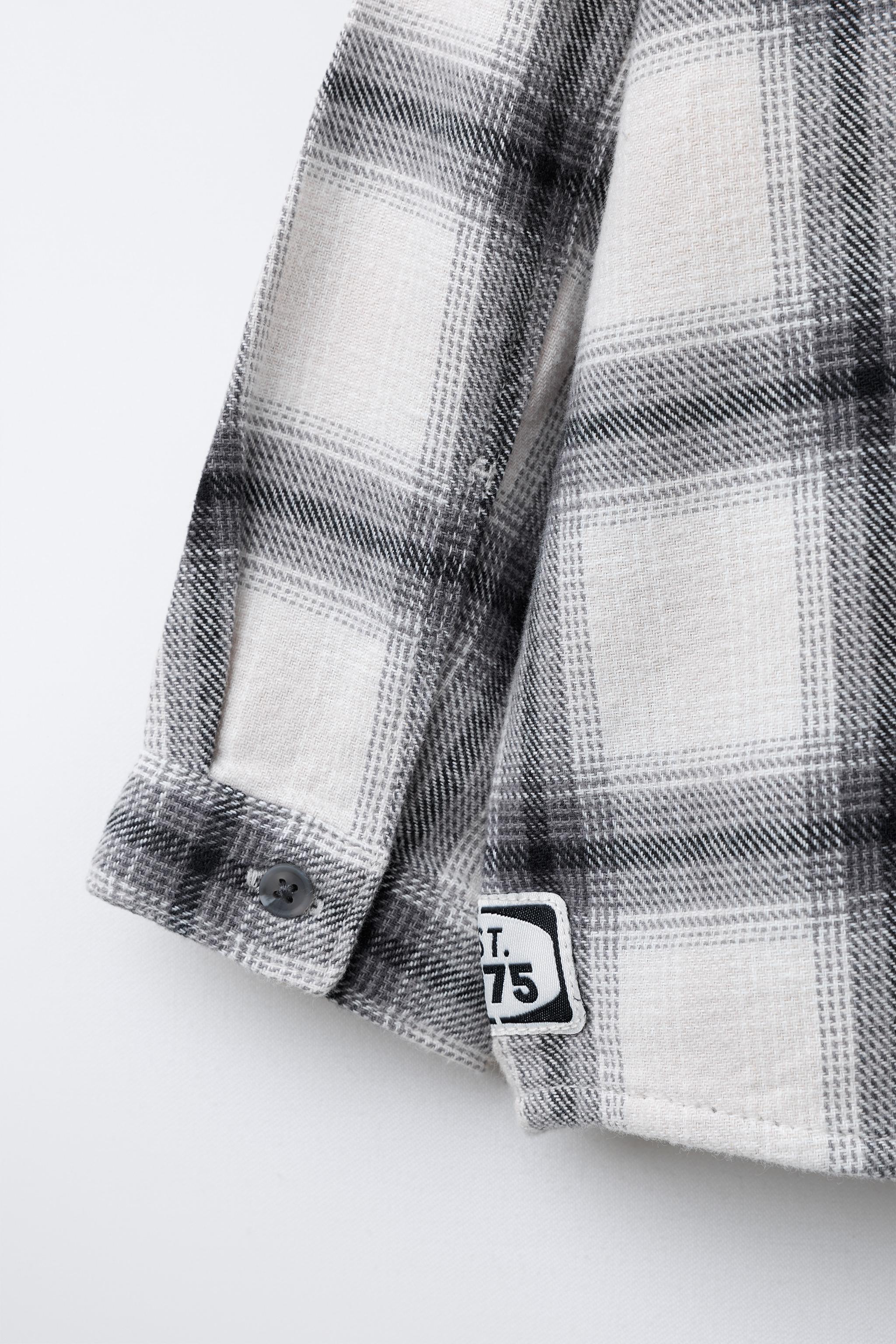 CHEMISE À CAPUCHE EN MOLLETON IMPRIMÉ CARREAUX